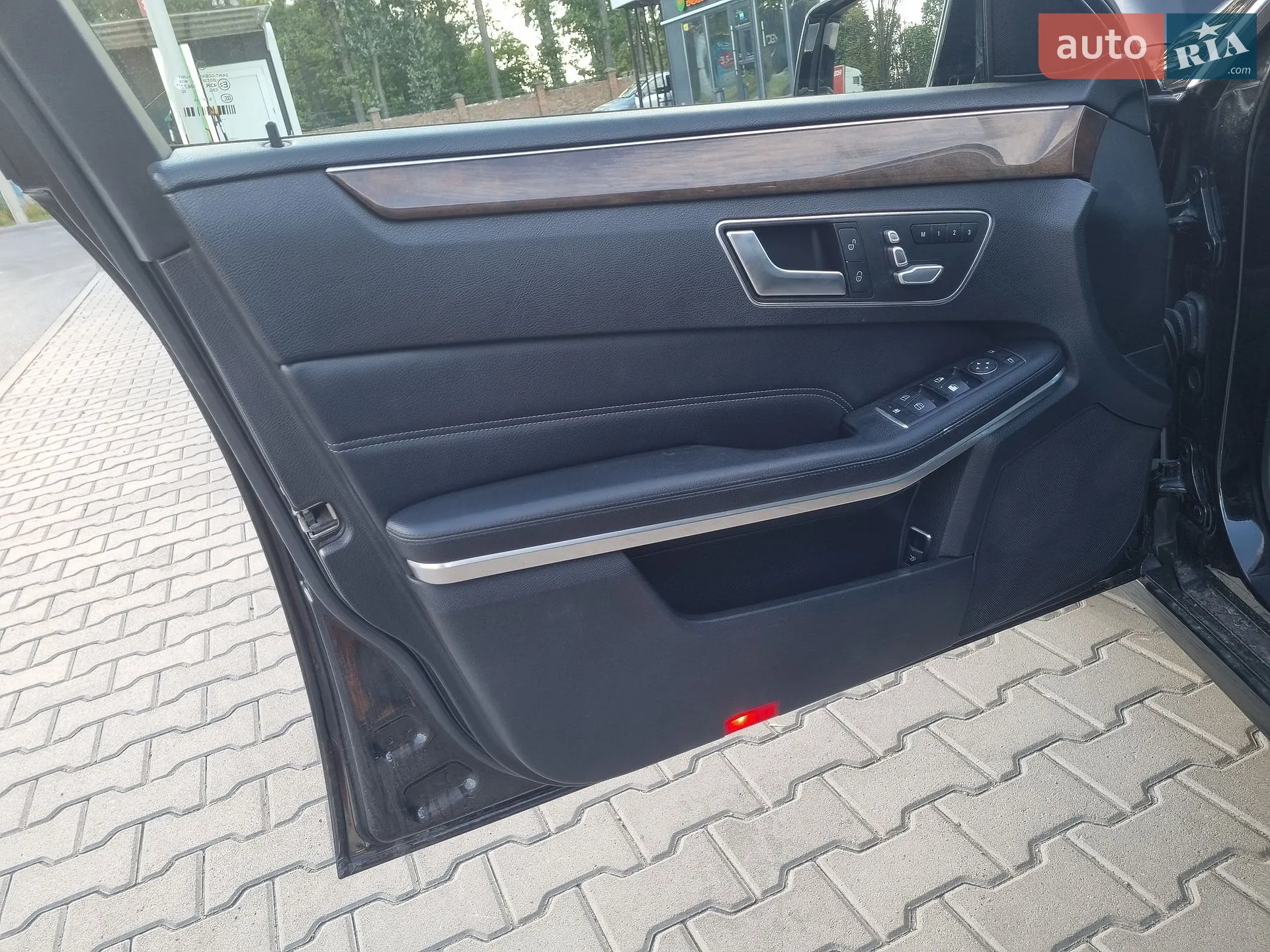 2013 Mercedes-Benz E-klasse - мініатюра 16