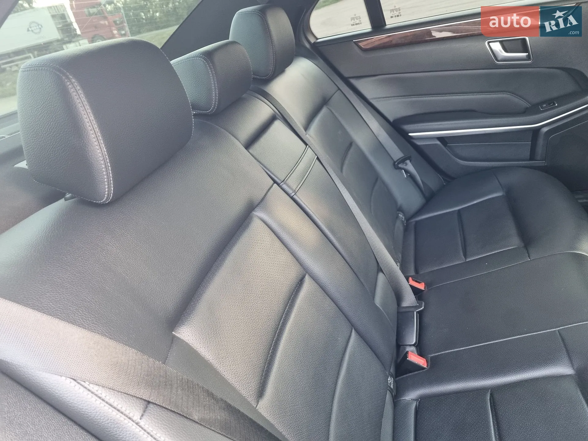 2013 Mercedes-Benz E-klasse - мініатюра 30