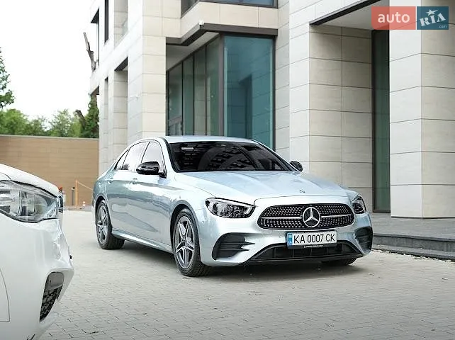 Mercedes-Benz E-Class 2021