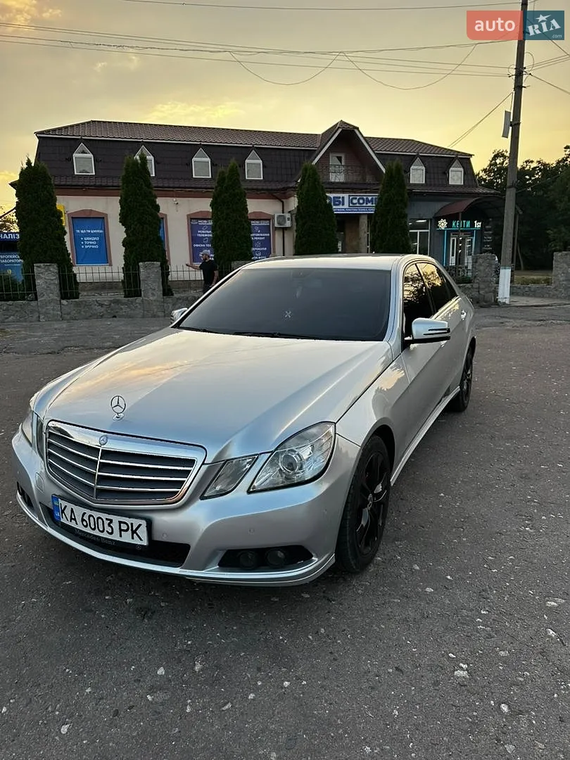 2011 Mercedes-Benz E-klasse - мініатюра 2