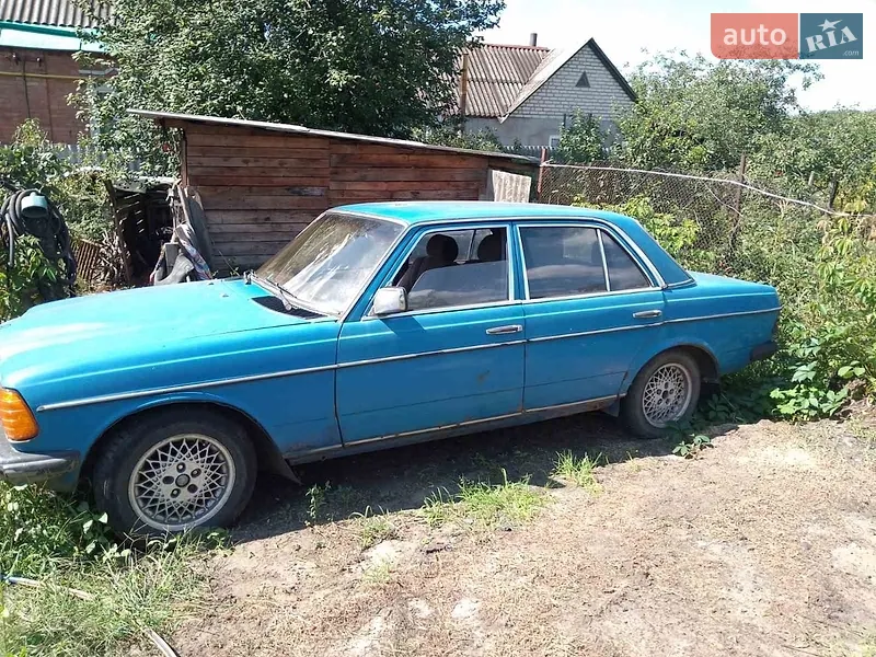 Mercedes-Benz E-Class 1981