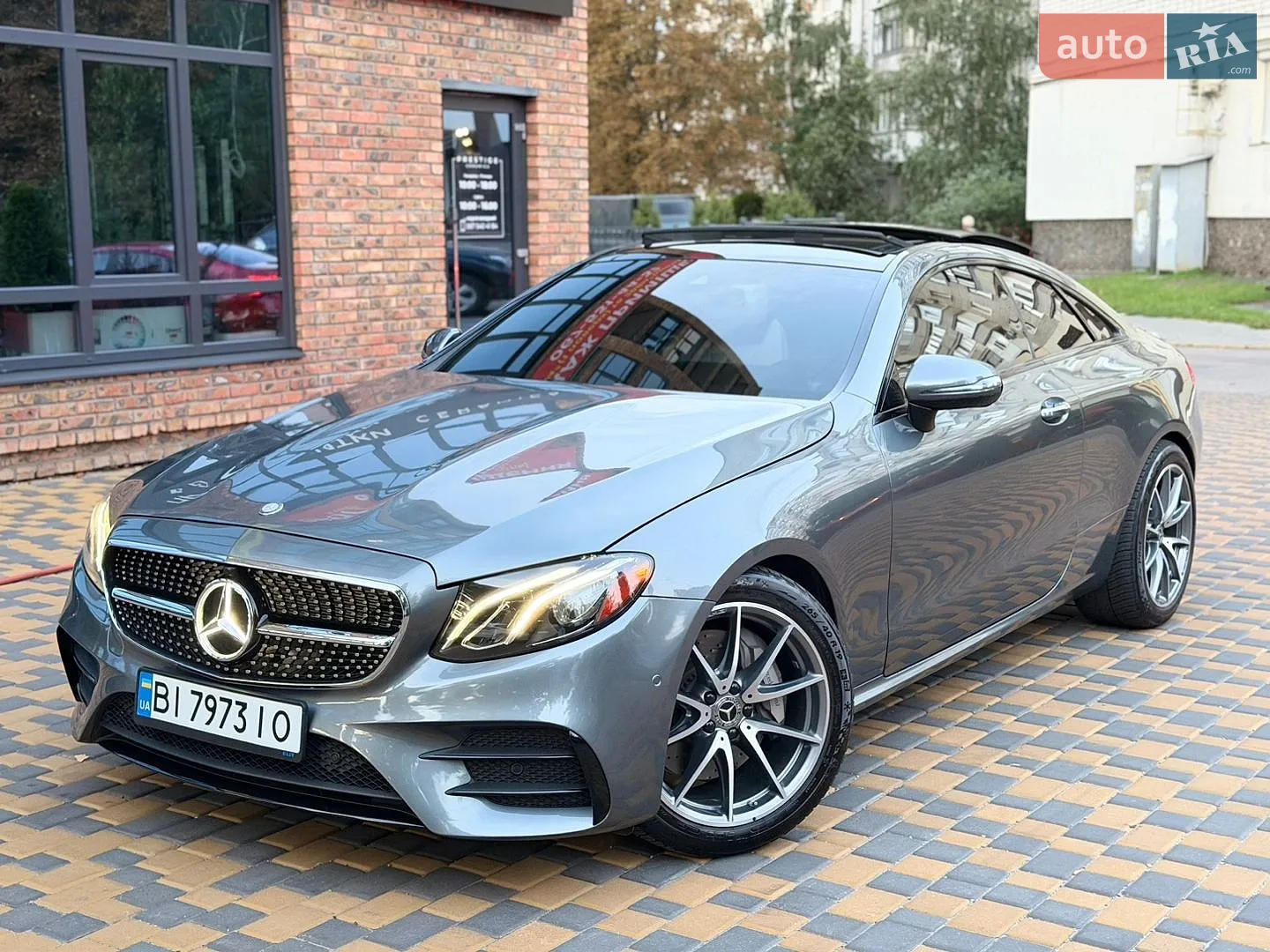 2017 Mercedes-Benz E-klasse - фото 1