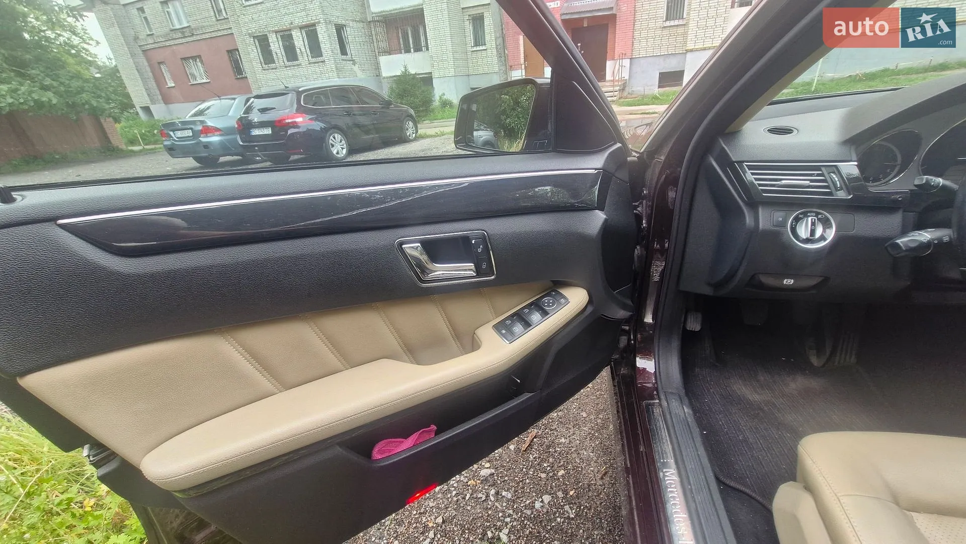 2011 Mercedes-Benz E-klasse - мініатюра 18