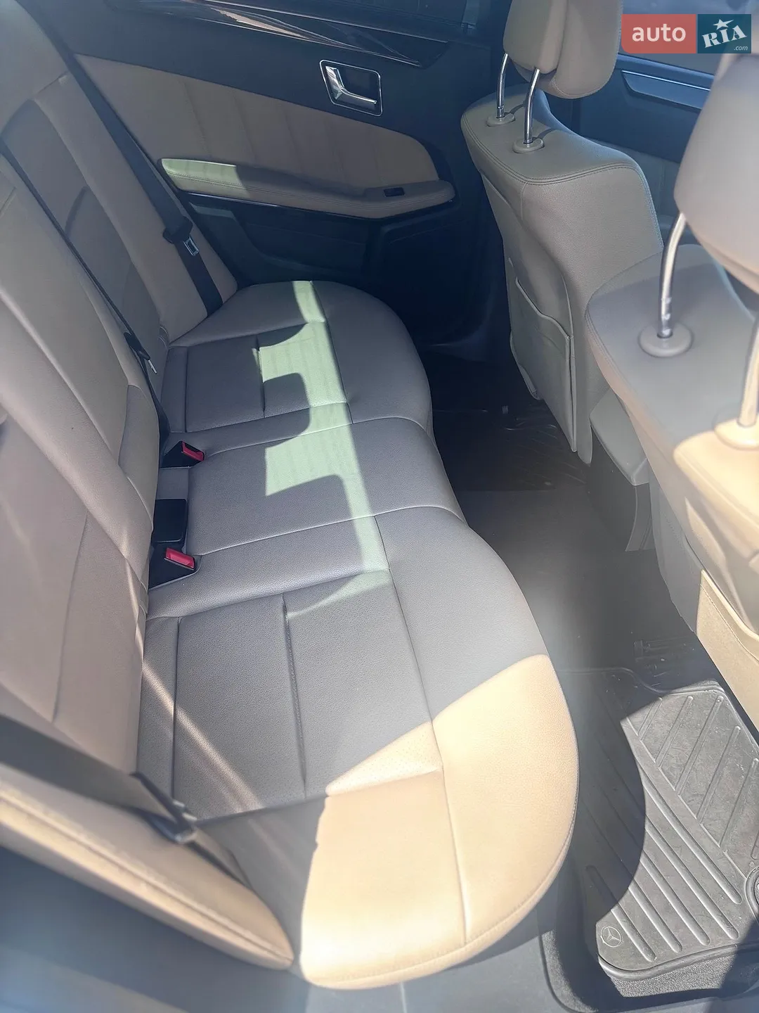2011 Mercedes-Benz E-klasse - мініатюра 8