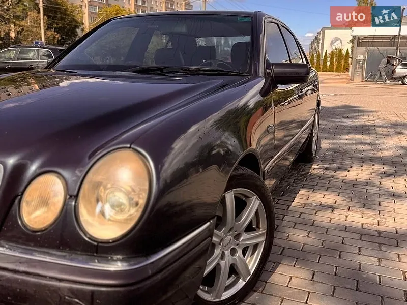 Mercedes-Benz E-Class 1999