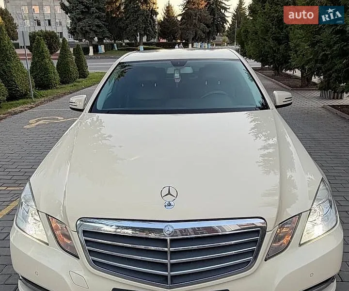 Mercedes-Benz E-Class 2012