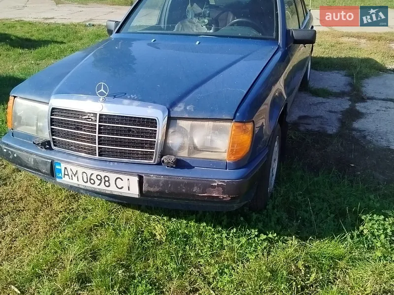 Mercedes-Benz E-Class 1987