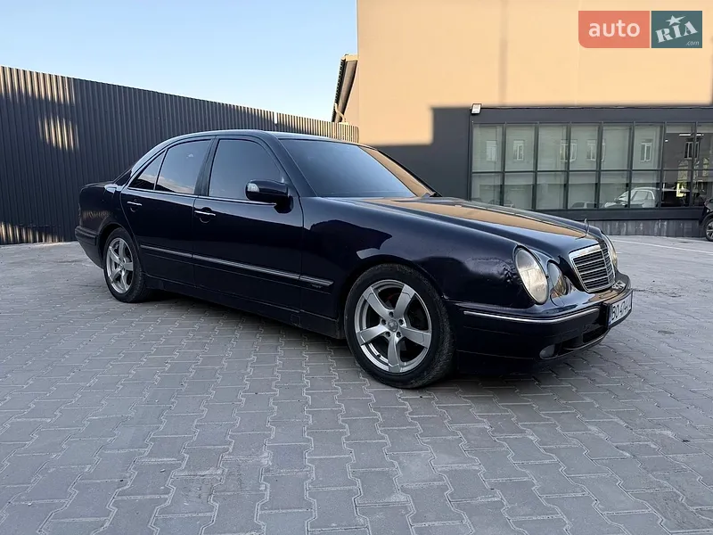 Mercedes-Benz E-Class 2001