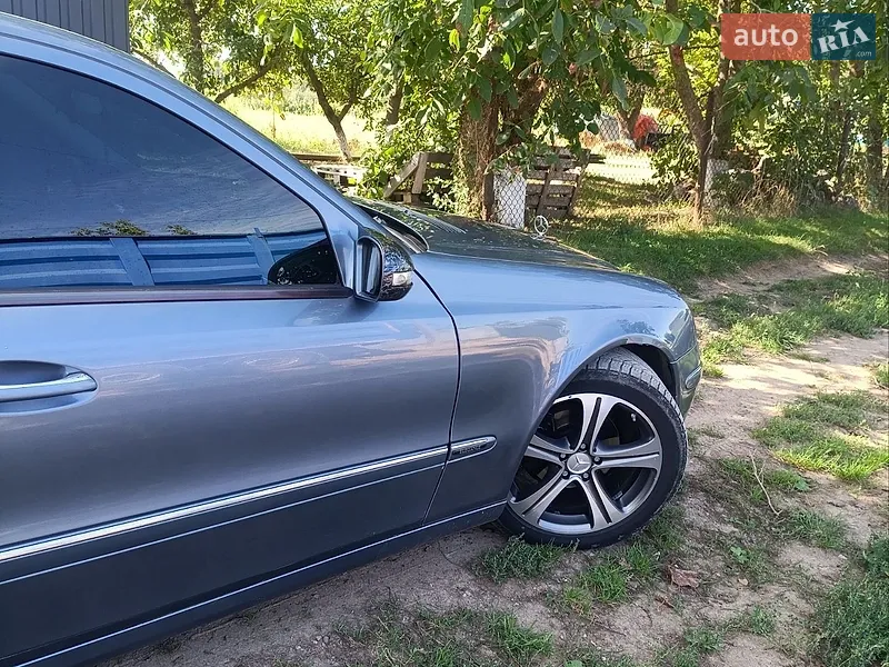 Mercedes-Benz E-Class 2002