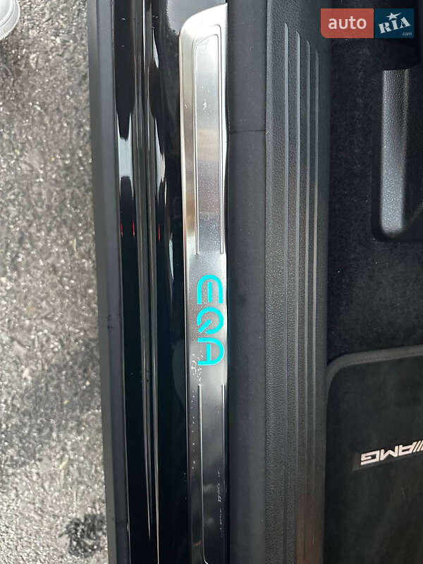 Хэтчбек Mercedes-Benz EQA 2022 в Ужгороде