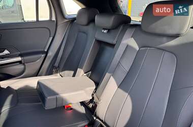 Хетчбек Mercedes-Benz EQA 2023 в 