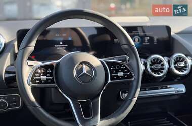 Хетчбек Mercedes-Benz EQA 2023 в 