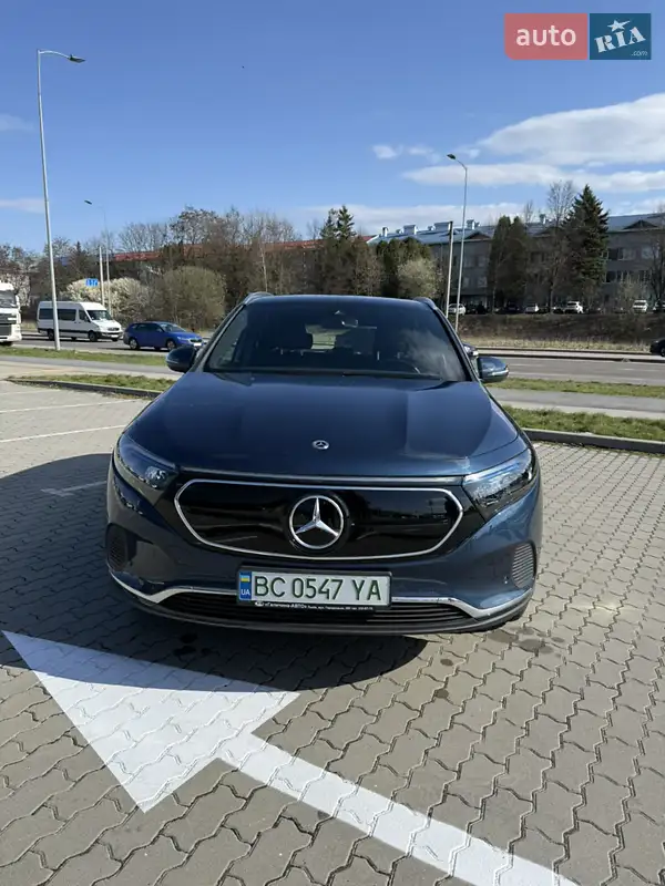 Хетчбек Mercedes-Benz EQA 2022 в 