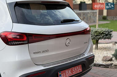 Хетчбек Mercedes-Benz EQA 2022 в 