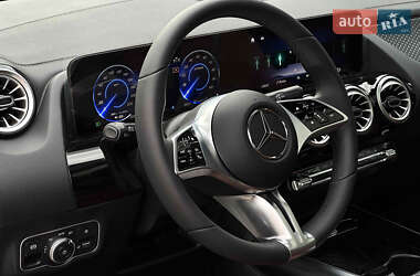 Позашляховик / Кросовер Mercedes-Benz EQA 2025 в 