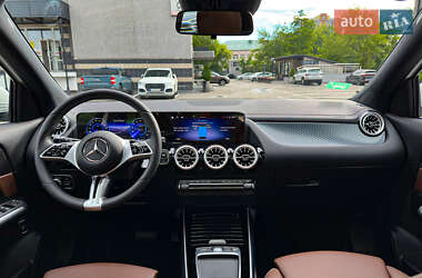 Позашляховик / Кросовер Mercedes-Benz EQA 2025 в 
