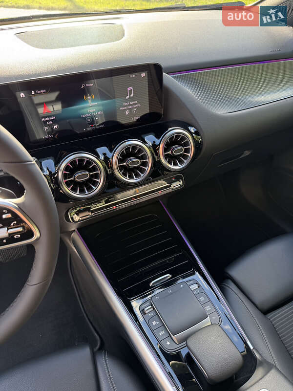 Хэтчбек Mercedes-Benz EQA 2021 в Киеве