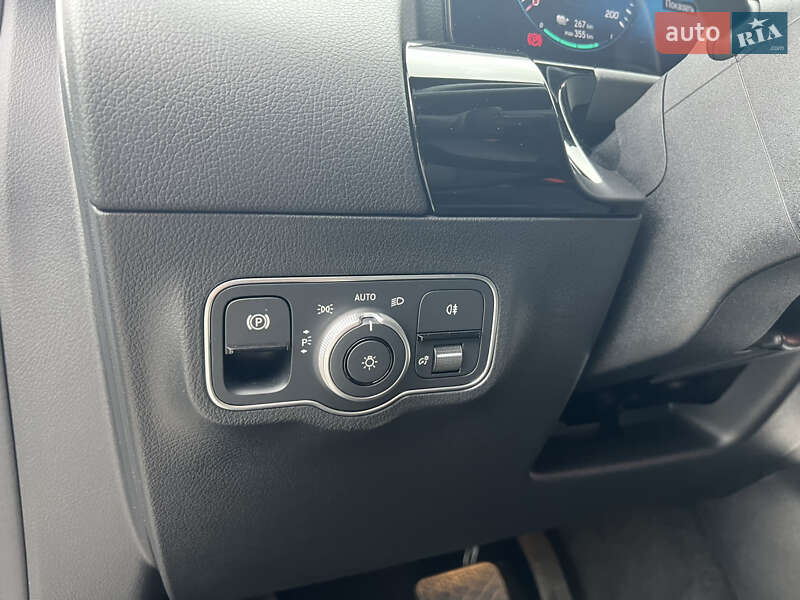 Хэтчбек Mercedes-Benz EQA 2023 в Киеве