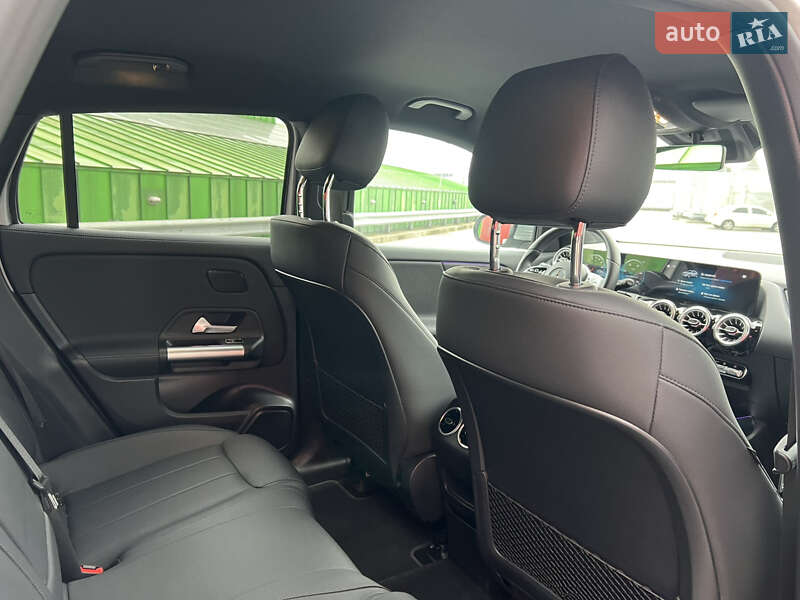 Хэтчбек Mercedes-Benz EQA 2023 в Киеве