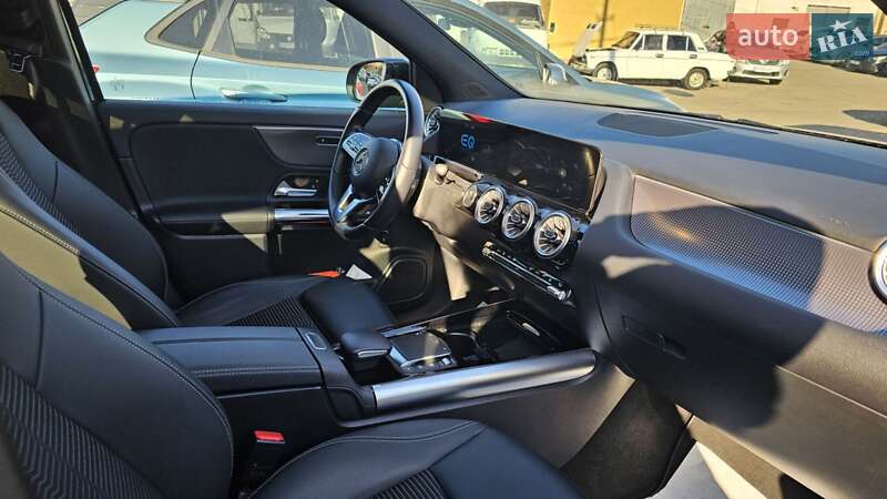 Хэтчбек Mercedes-Benz EQA 2023 в Киеве