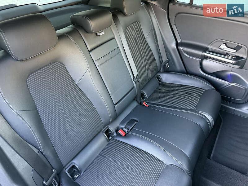 Хетчбек Mercedes-Benz EQA 2021 в Мукачевому