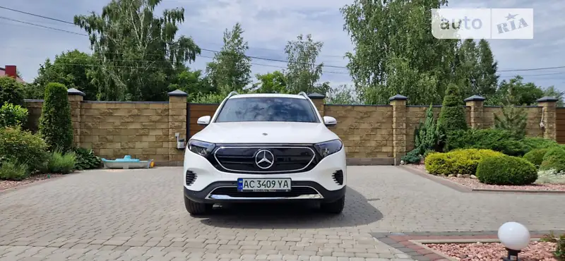 Mercedes-Benz EQB