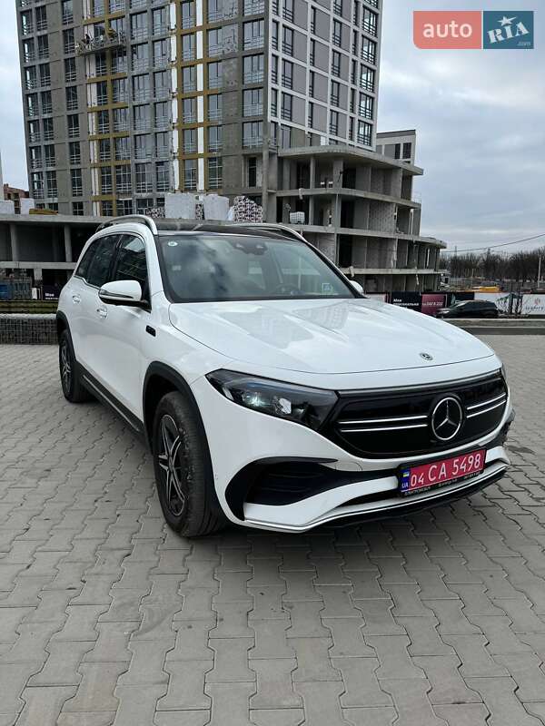 Позашляховик / Кросовер Mercedes-Benz EQB 2022 в 