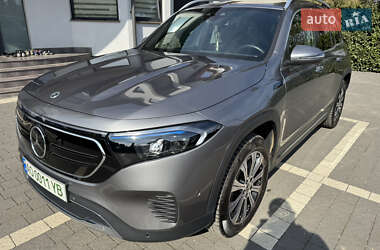 Позашляховик / Кросовер Mercedes-Benz EQB 2022 в 