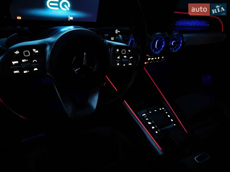 Внедорожник / Кроссовер Mercedes-Benz EQB 2022 в Львове