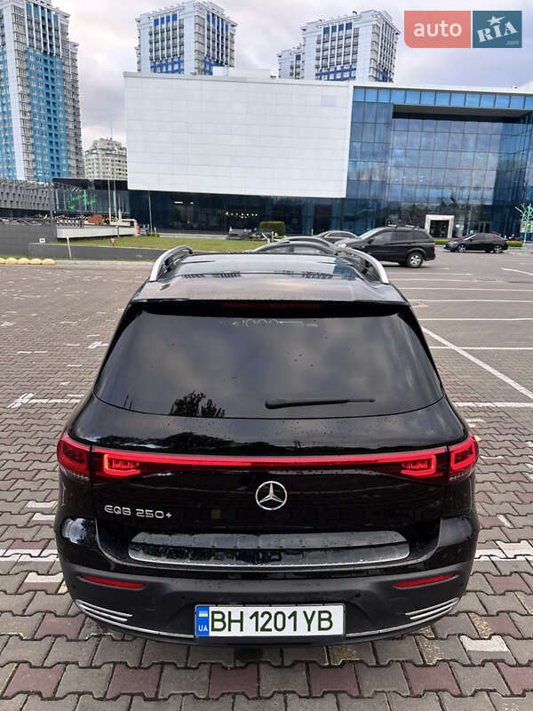 Позашляховик / Кросовер Mercedes-Benz EQB 2022 в Одесі
