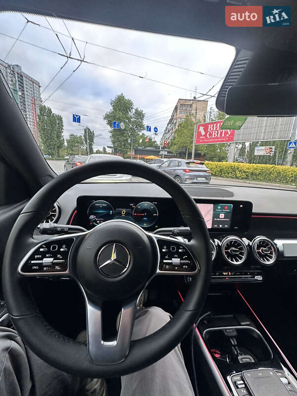 Позашляховик / Кросовер Mercedes-Benz EQB 2022 в Одесі