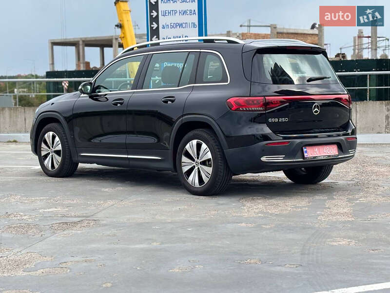 Внедорожник / Кроссовер Mercedes-Benz EQB 2023 в Киеве