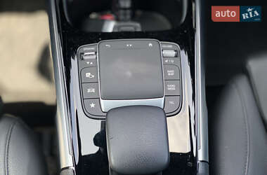 Внедорожник / Кроссовер Mercedes-Benz EQB 2023 в 