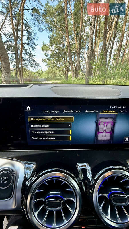 Позашляховик / Кросовер Mercedes-Benz EQB 2023 в Києві