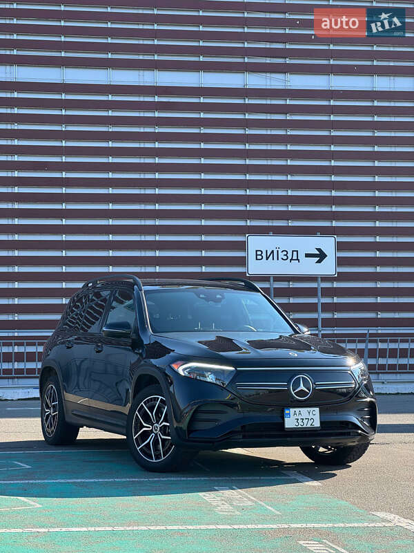 Mercedes-Benz EQB 2022