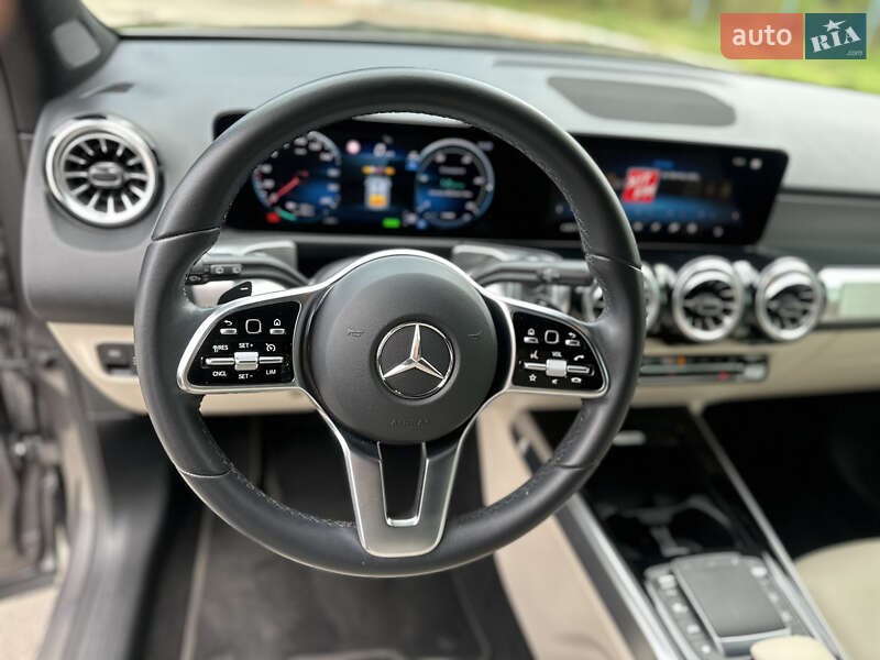 Внедорожник / Кроссовер Mercedes-Benz EQB 2023 в Киеве