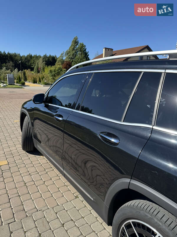 Позашляховик / Кросовер Mercedes-Benz EQB 2022 в Києві