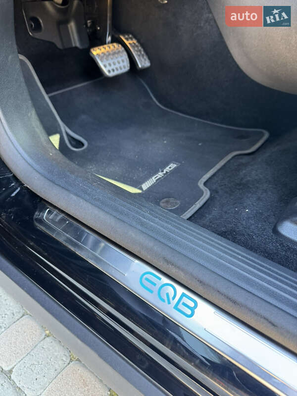 Позашляховик / Кросовер Mercedes-Benz EQB 2022 в Києві