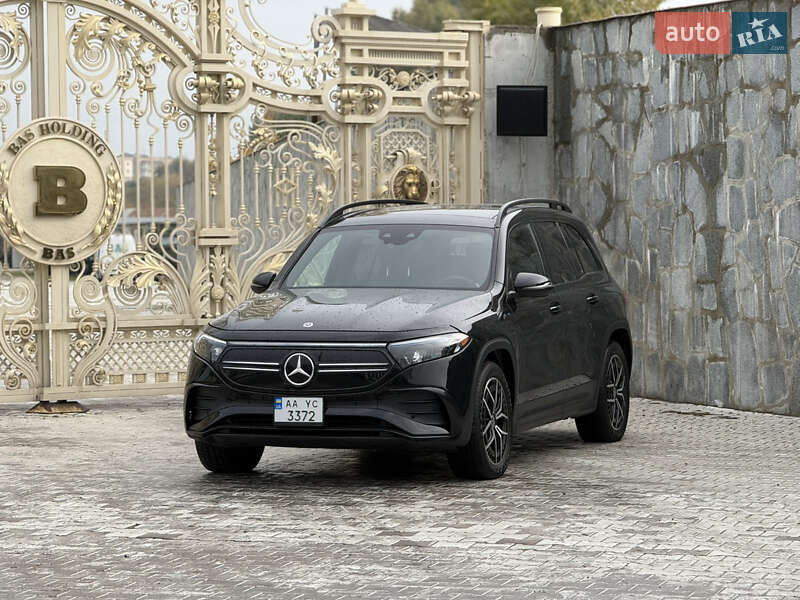 Позашляховик / Кросовер Mercedes-Benz EQB 2022 в 