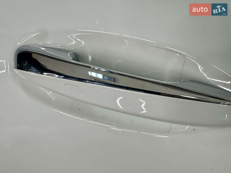 Внедорожник / Кроссовер Mercedes-Benz EQB 2022 в Киеве