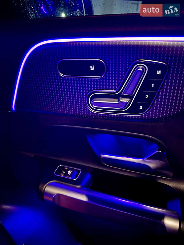 Внедорожник / Кроссовер Mercedes-Benz EQB 2022 в Киеве