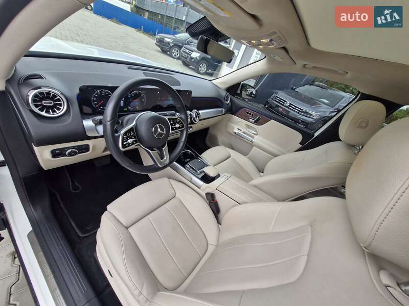 Внедорожник / Кроссовер Mercedes-Benz EQB 2023 в Ужгороде