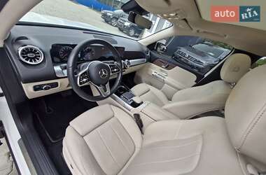Внедорожник / Кроссовер Mercedes-Benz EQB 2023 в 