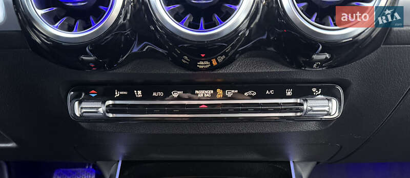 Внедорожник / Кроссовер Mercedes-Benz EQB 2023 в Ровно