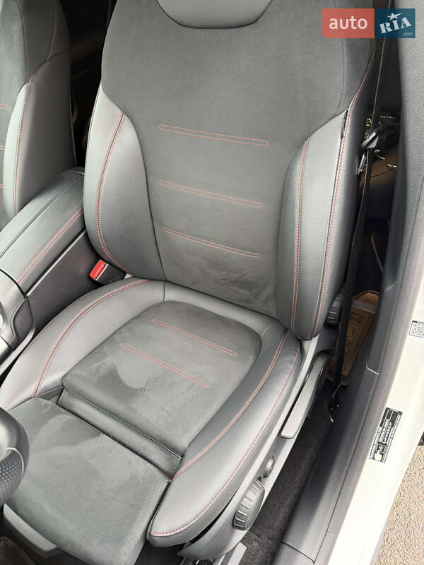 Внедорожник / Кроссовер Mercedes-Benz EQB 2023 в Киеве