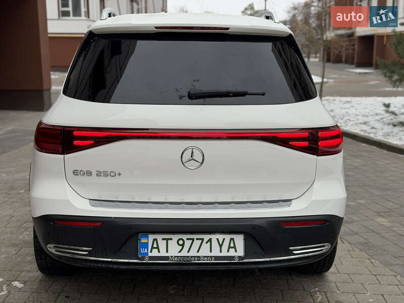 Позашляховик / Кросовер Mercedes-Benz EQB 2024 в Івано-Франківську