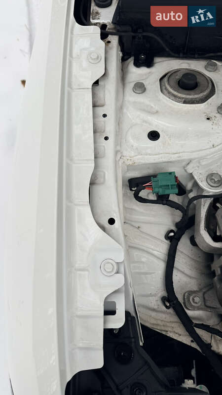 Позашляховик / Кросовер Mercedes-Benz EQB 2023 в Києві