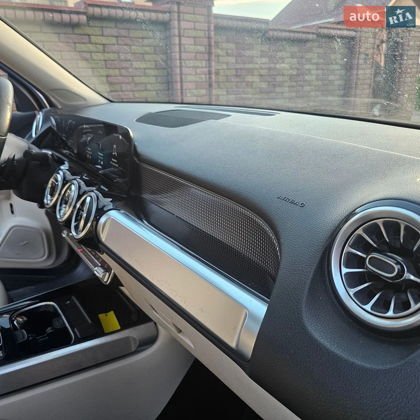 2022 Mercedes-Benz EQB - мініатюра 23
