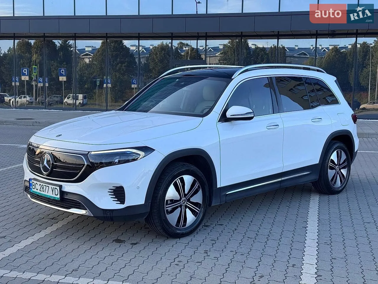 2022 Mercedes-Benz EQB - мініатюра 4
