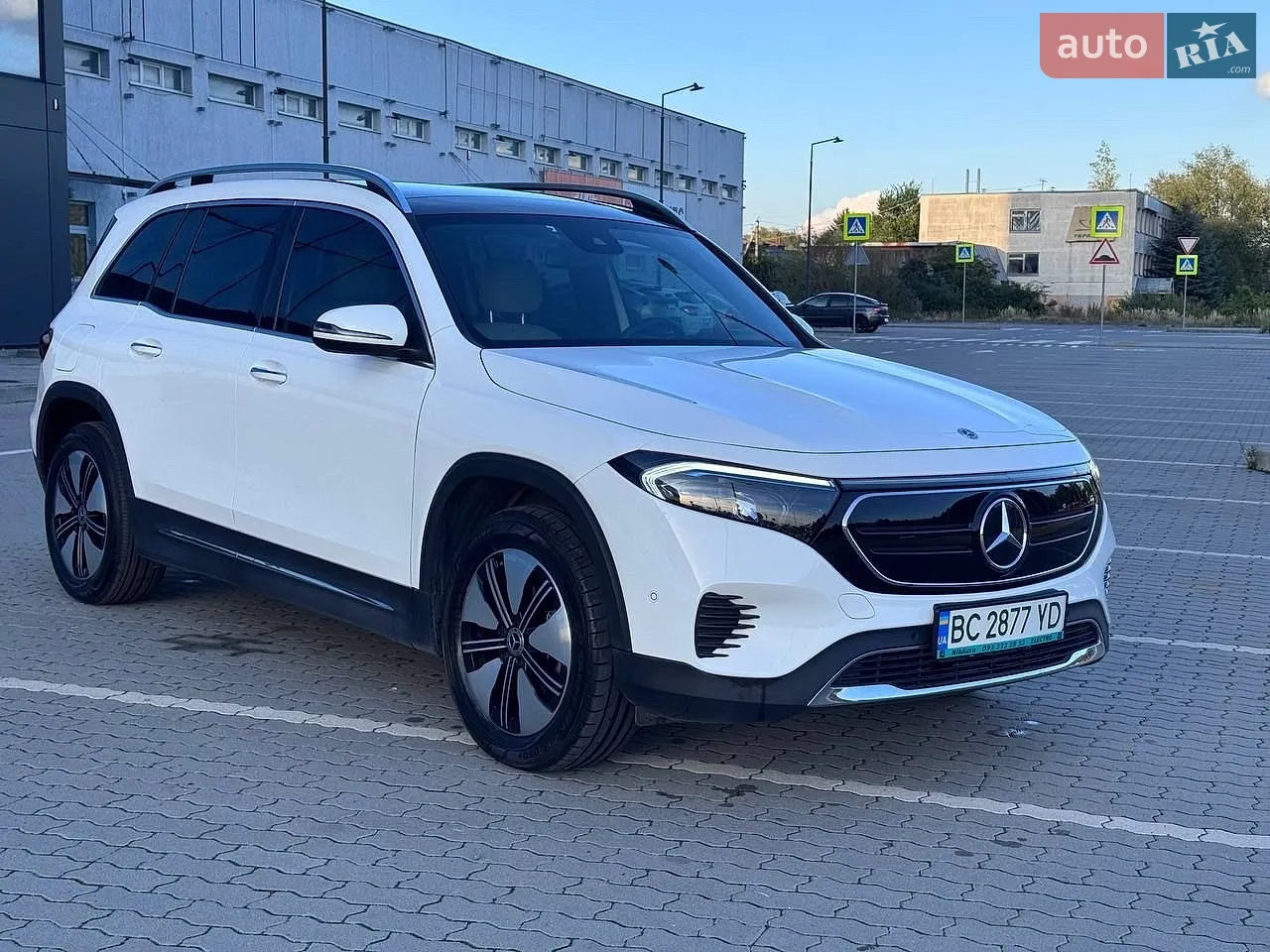 2022 Mercedes-Benz EQB - мініатюра 10